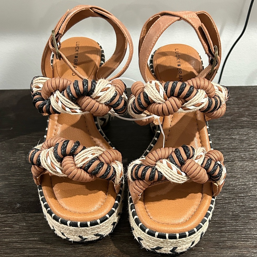 Lucky Brand Woven Tan and Black Sandals - Picture 2 of 3